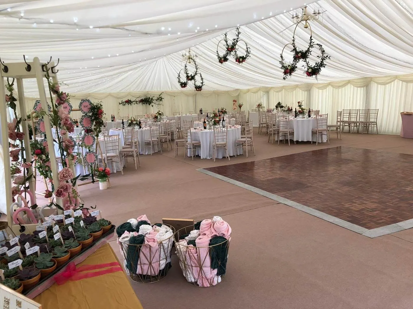 Party marquee hire Northamptonshire – decorated interior with dance floor